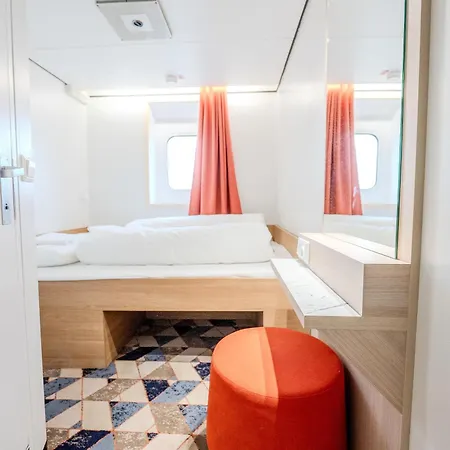 Dfds Ferry - Amsterdam To Newcastle  IJmuiden