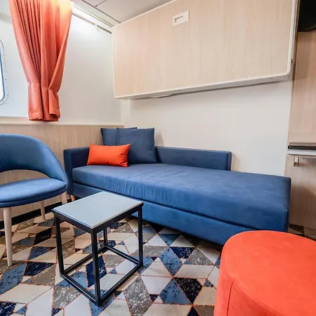 Dfds Ferry - Amsterdam To Newcastle * IJmuiden