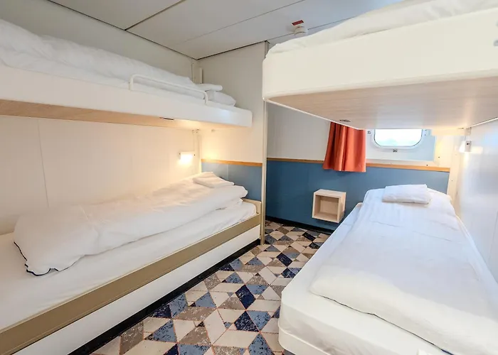 Dfds Ferry - Amsterdam To Newcastle  *