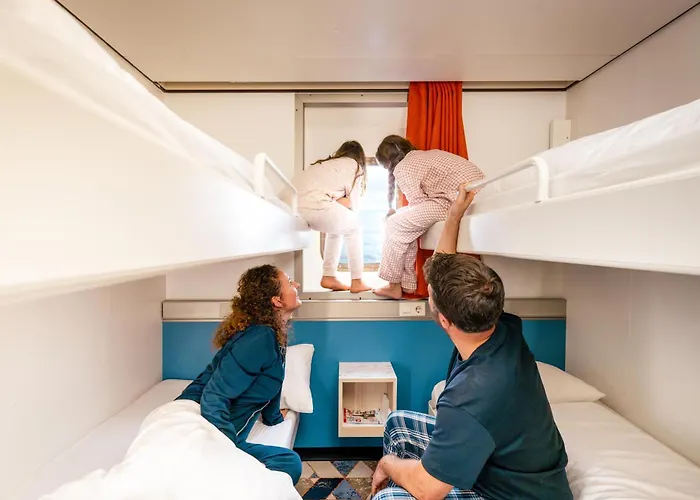 Dfds Ferry - Amsterdam To Newcastle  IJmuiden