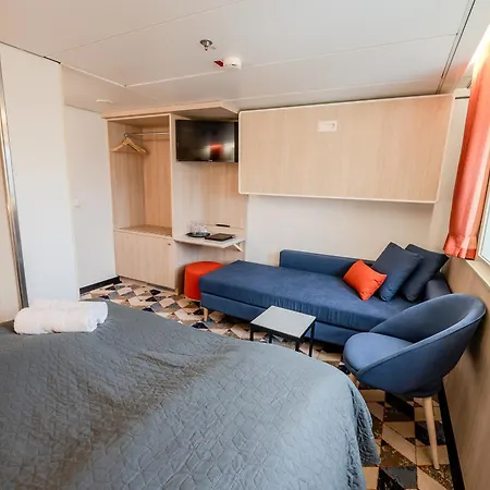 Dfds Ferry - Amsterdam To Newcastle * IJmuiden