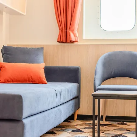 Dfds Ferry - Amsterdam To Newcastle * IJmuiden