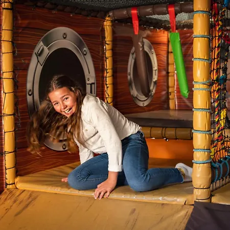 Dfds Ferry - Amsterdam To Newcastle  IJmuiden